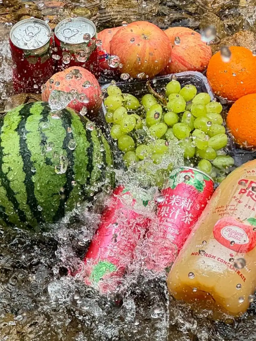 山泉溪水冰鎮瓜果飲料示意
